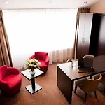 Der Valk Avifauna 호텔 4*