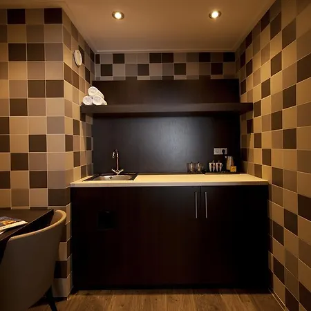 מלון Der Valk Avifauna 4*