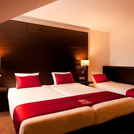 Der Valk Avifauna 4*
