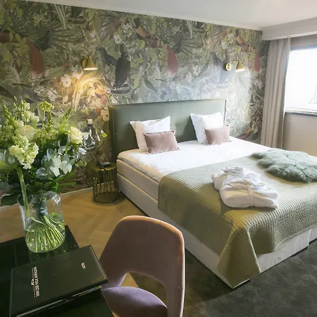 Hotell Der Valk Avifauna 4*