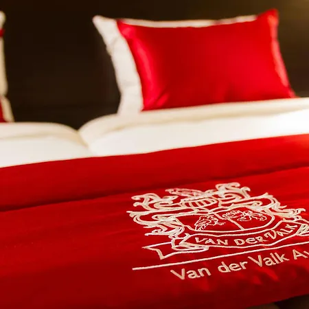 Der Valk Avifauna 4*