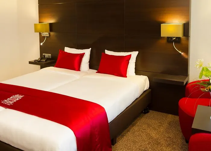 Der Valk Avifauna 4*