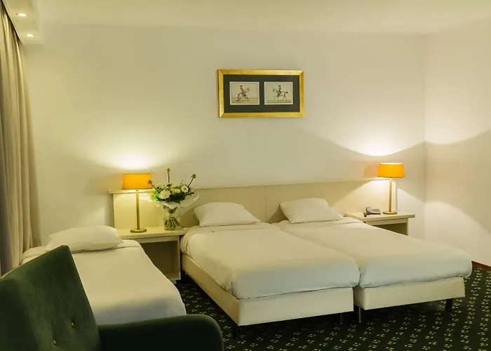 Der Valk Avifauna Szálloda 4*