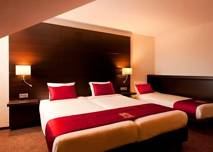 Der Valk Avifauna 4*