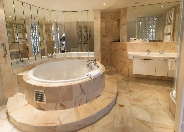 Der Valk Avifauna Hotel