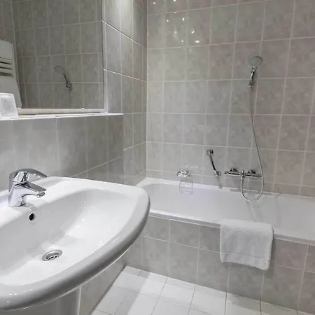 Der Valk Avifauna Hotel