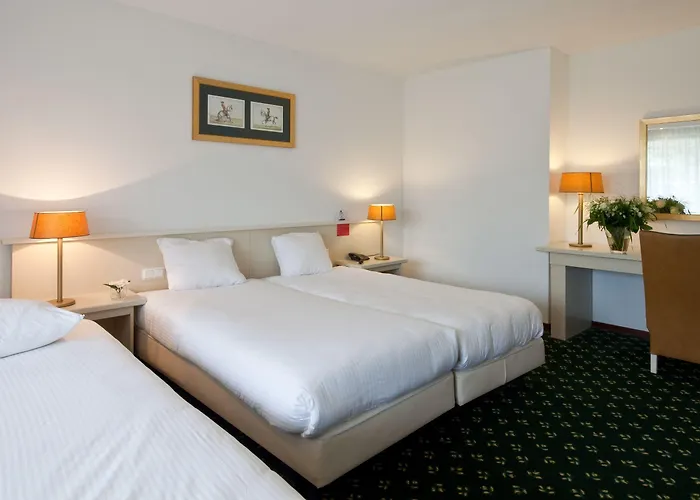 Hotell Der Valk Avifauna 4*